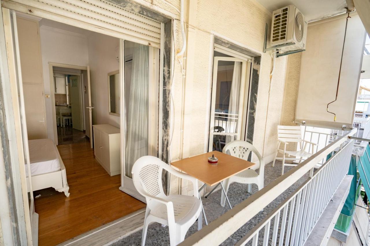 Larissa Station Metro St. 2 Bedrooms 3 Pers. Flat Atenas Exterior foto
